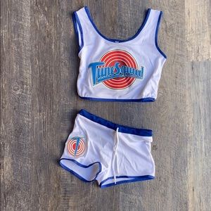 Halloween Lola bunny space jam basketball costume